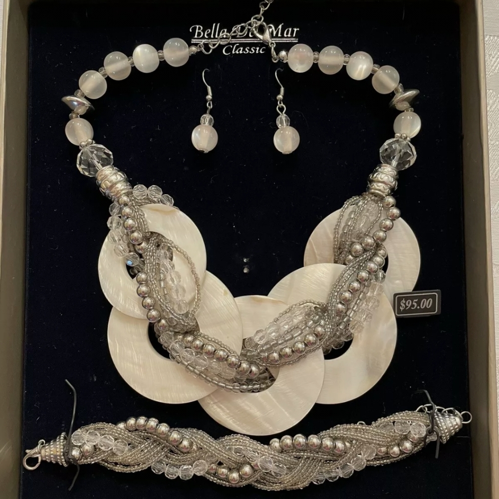 New Bella Del Mar necklace set